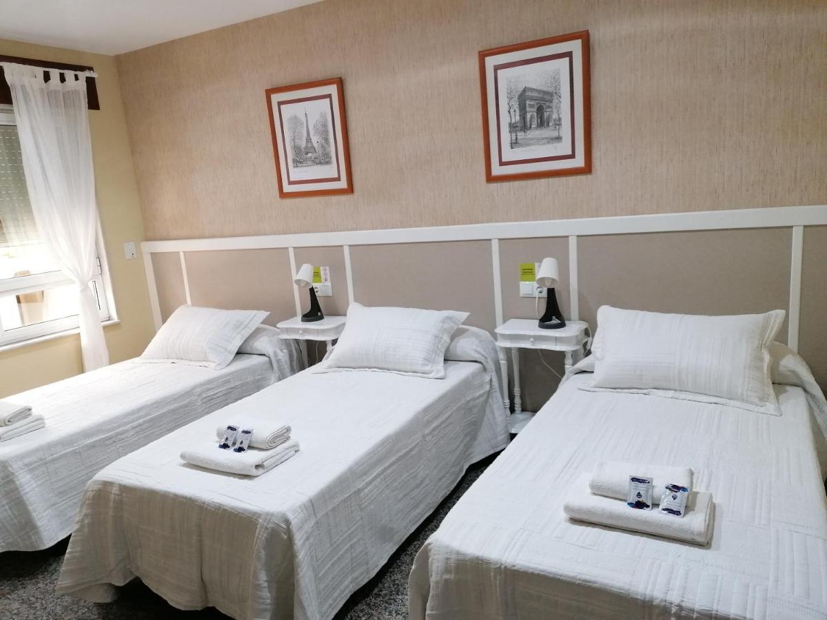 Cuatro Caminos Hotel ซาร์เรีย ภายนอก รูปภาพ